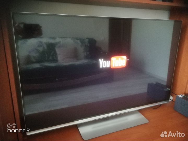 Телевизор philips ambilight