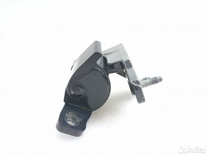 Петля двери передняя левая Mercedes-Benz E-Class