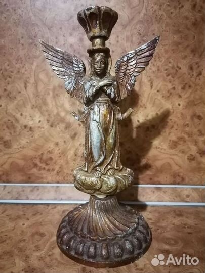 Старинный подсвечник