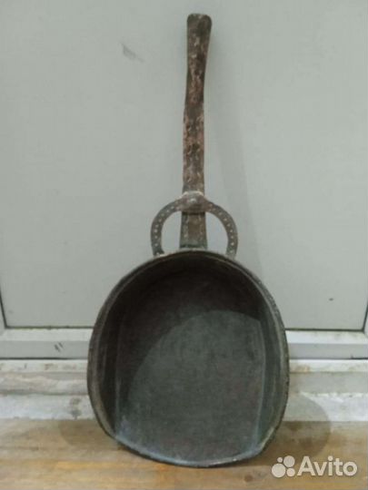 Старинный медный друшлаг, совок