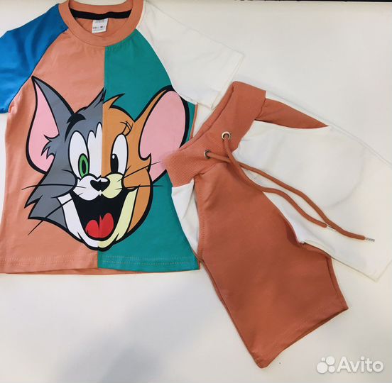 Костюм с шортами 110