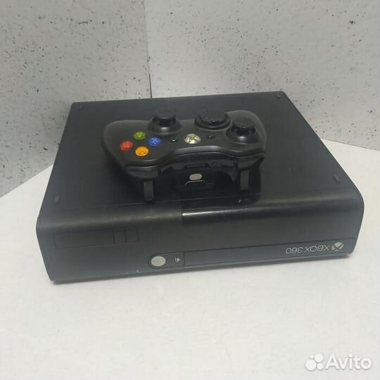 Игровая приставка Xbox 360E (Рассрочка / Л1)