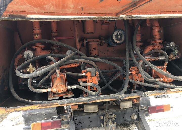 Бочка топливозаправщик 2011,12 м3 с оборудованием