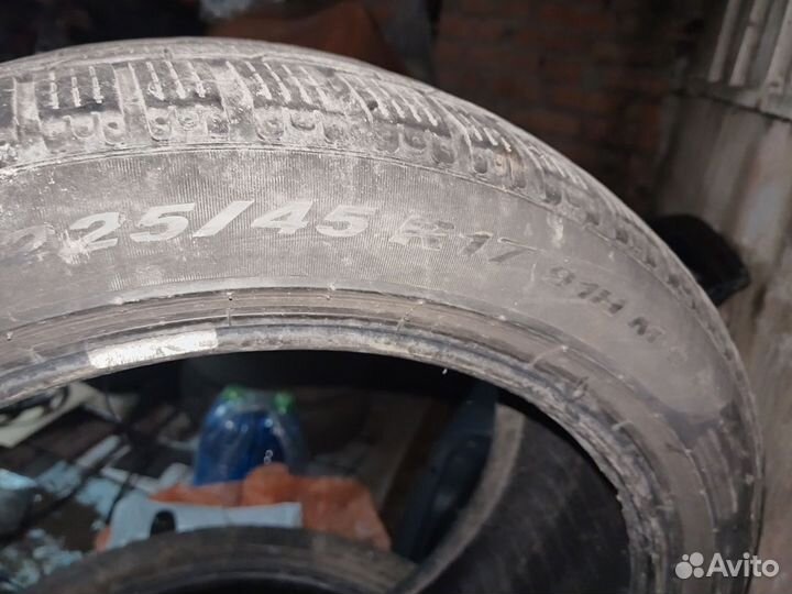 Pirelli Winter Sottozero 210 225/45 R17