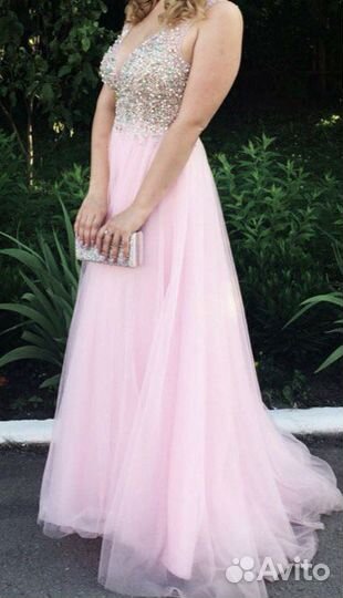 Вечернее платье