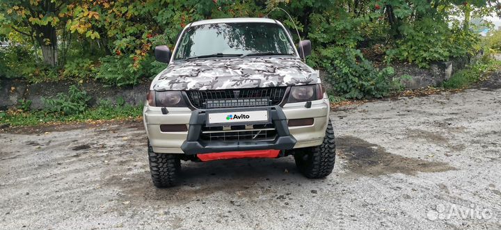 Mitsubishi Challenger 3.0 AT, 1996, 500 000 км