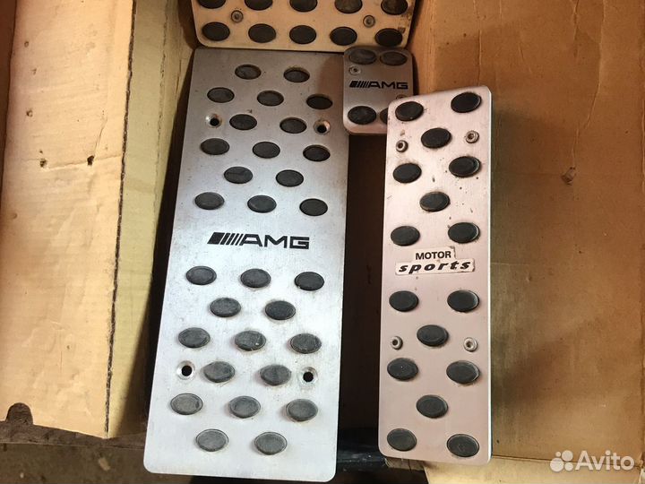 Накладки на педали Mercedes AMG