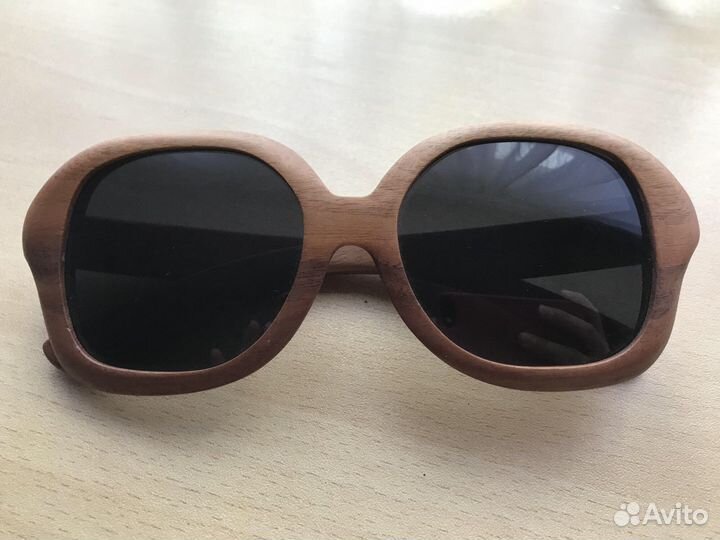 Очки из дерева (Виктория Бэкхэм)