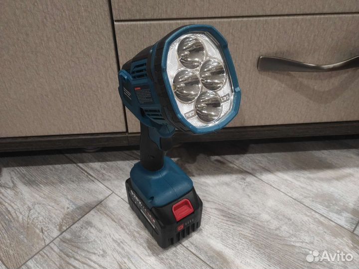 Фанарь от аккумулятора