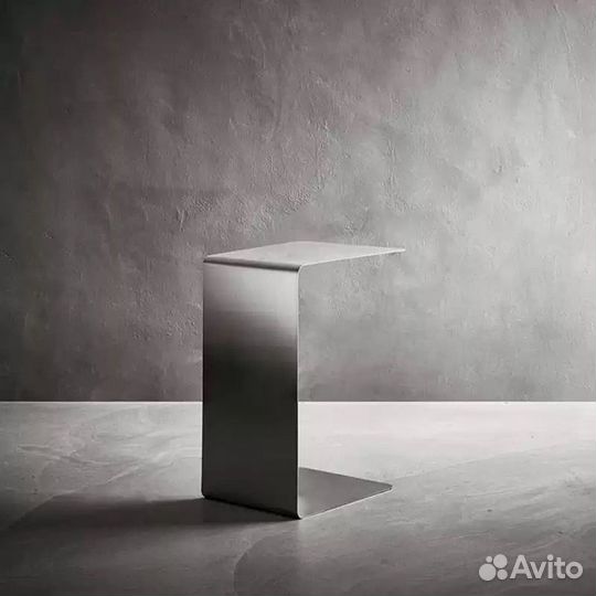 Стол журнальный из нержавеющей стали