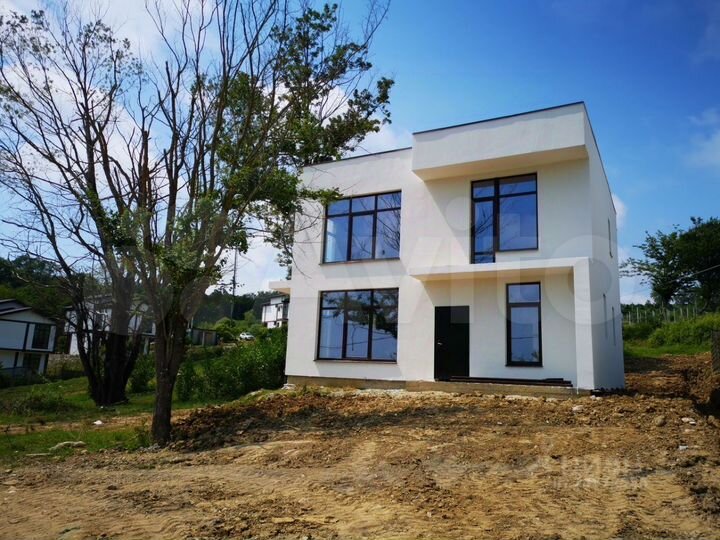 Дом 182 м² на участке 7,5 сот.
