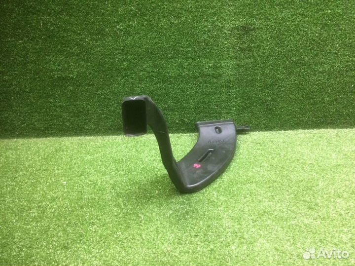 Воздуховод передний левый Kia Ceed JD G4FG 2014