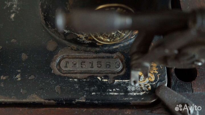 Швейная машина Singer