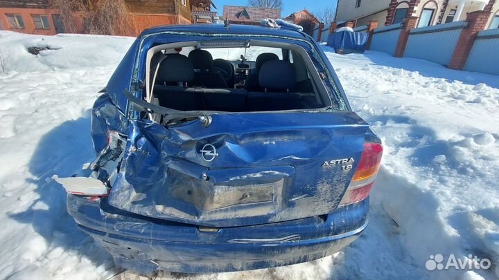 Opel Astra 1.8 AT, 2002, битый, 252 369 км