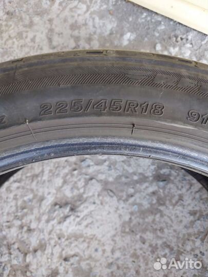 Bridgestone Potenza S001 225/45 R18