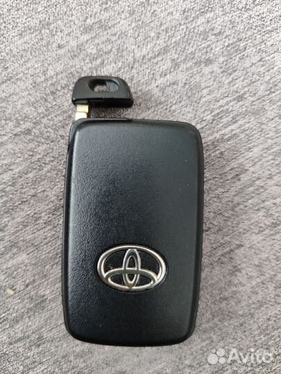Смарт ключ toyota prius alpha