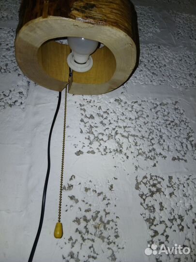 Бра из дерева ручной работы