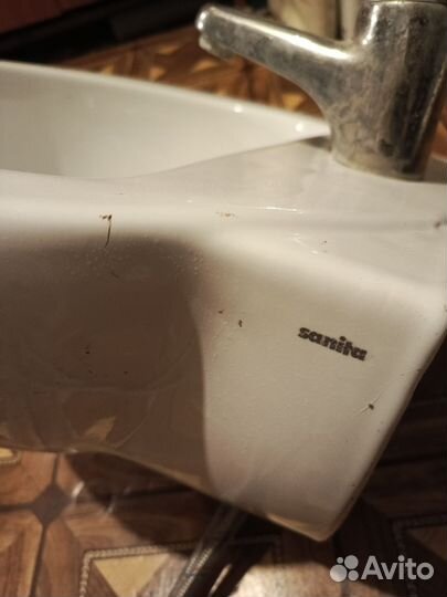 Раковина sanita c пьедесталом