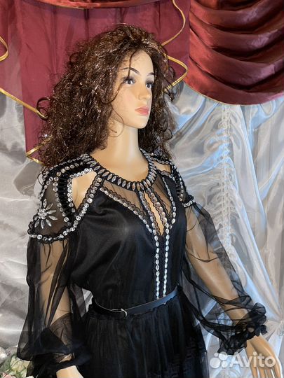 Вечернее платье