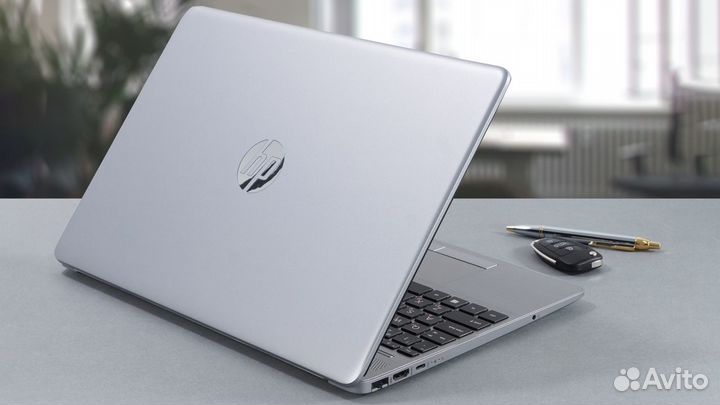 Игровой HP i5-8265U/8GB/vid4гб/SSD/FHD15,6 22 год