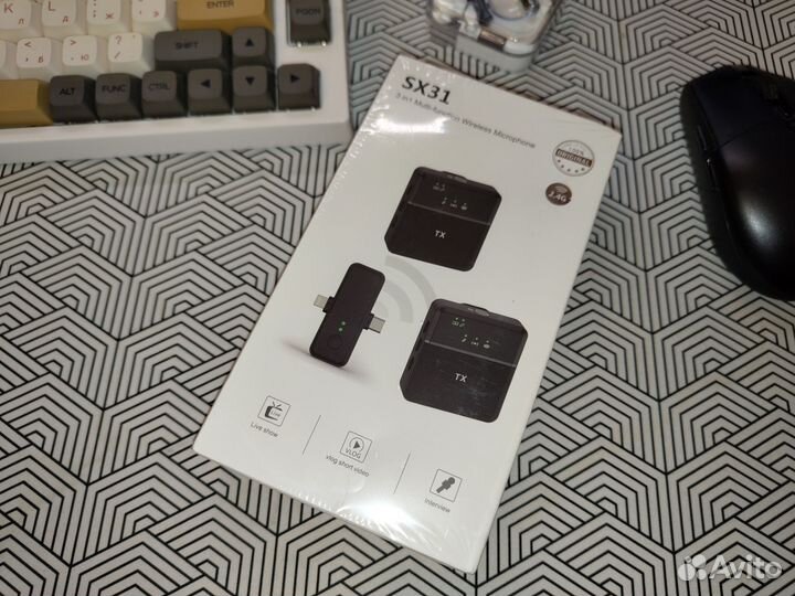 Беспроводной петличный микрофон