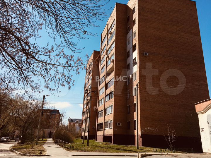 2-к. квартира, 56 м², 1/9 эт.