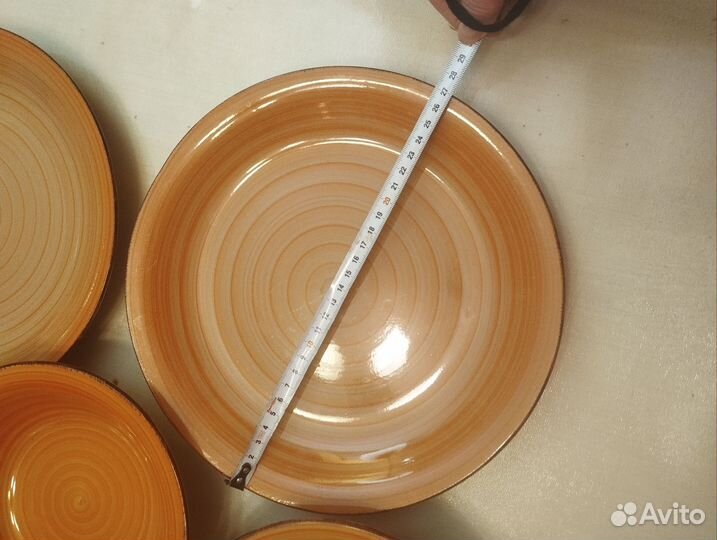 Комплект керамических тарелок