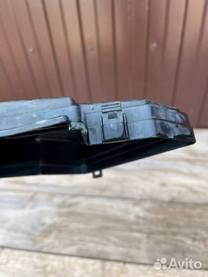 Крышка блока предохранителей Honda Civic 4D 1.3