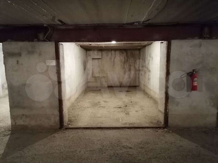 Машиноместо, 18 м²