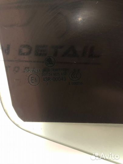 Стекло двери заднее правое skoda octavia tour 2008