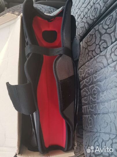 Щитки хоккейные размер 15