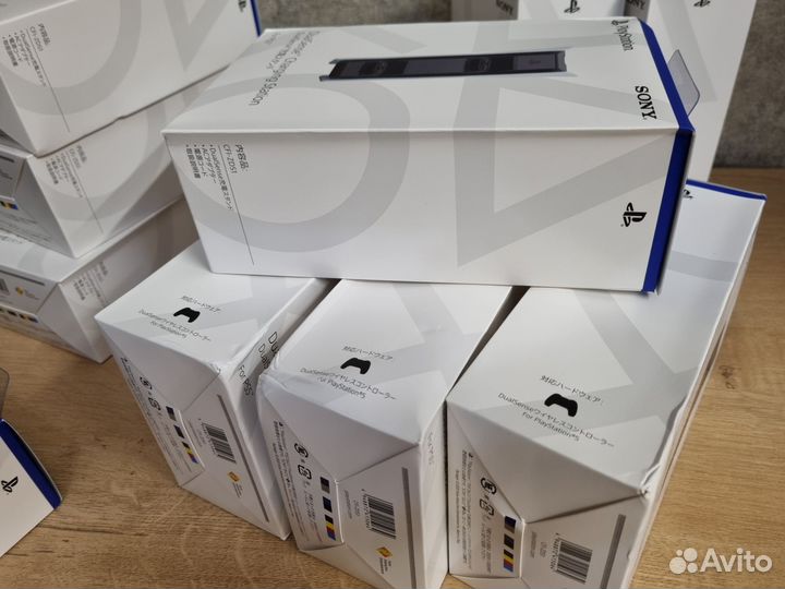 Зарядка DualSense PS5