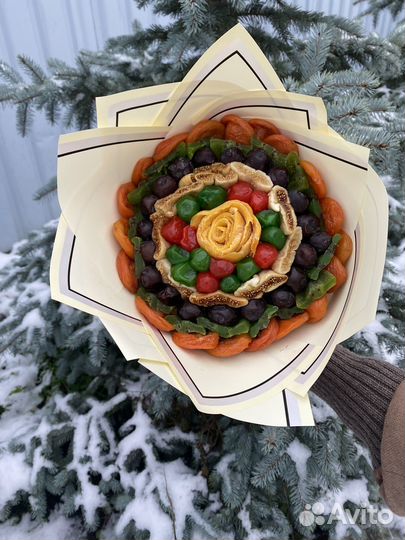 Вкусный Букет из сухофруктов