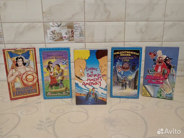 Мультики / запечатанные / видеокассета / VHS