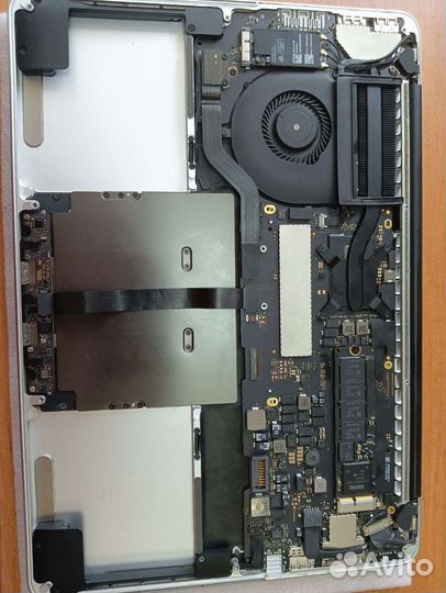 Apple MacBook Pro 13 retina 2015 (запчасти)