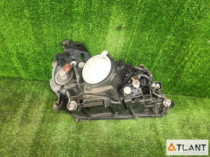 Фара передняя левая toyota mark X