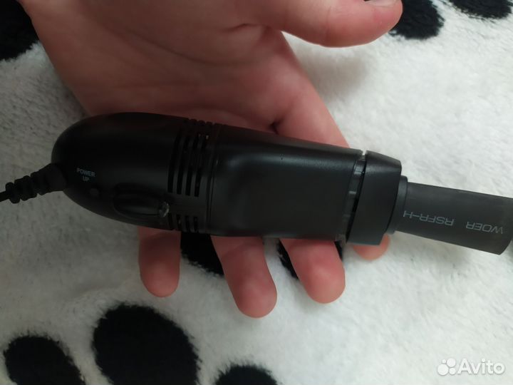 Ручной пылесос для клавиатуры