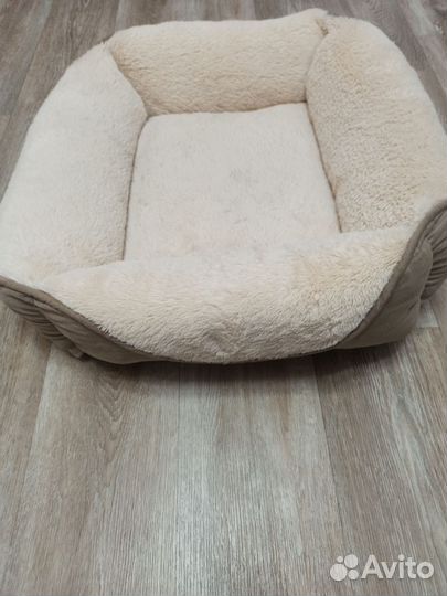Лежанка для собак