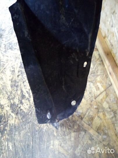 Подкрылок передний правый Haval F7