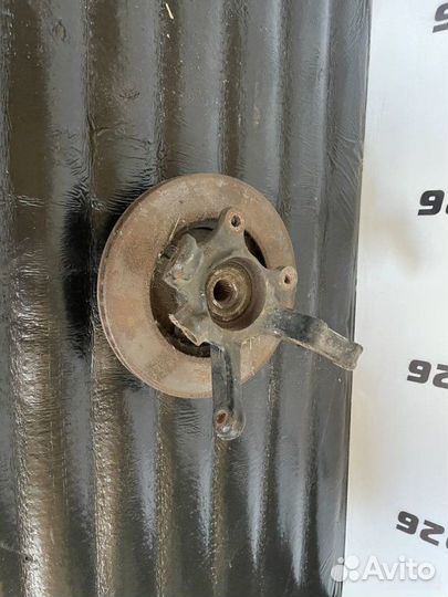 Ступица передняя правая Nissan Wingroad Y11 1.5 AT