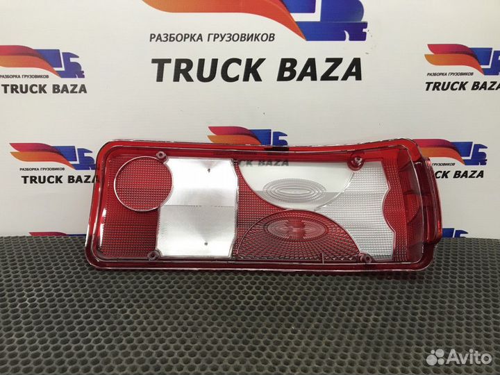 Стекло заднего фонаря правое