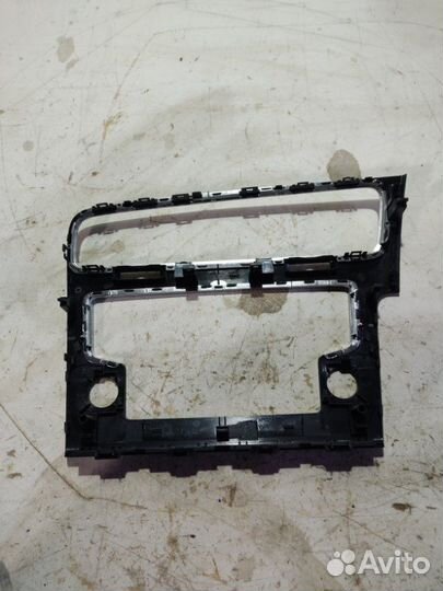 Накладка торпедо Volkswagen Golf 5G1 cjza 1.2 2014