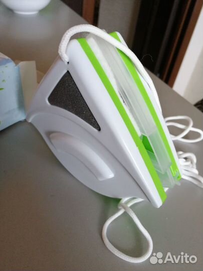 Ручной двухсторонний магнитный очиститель окон