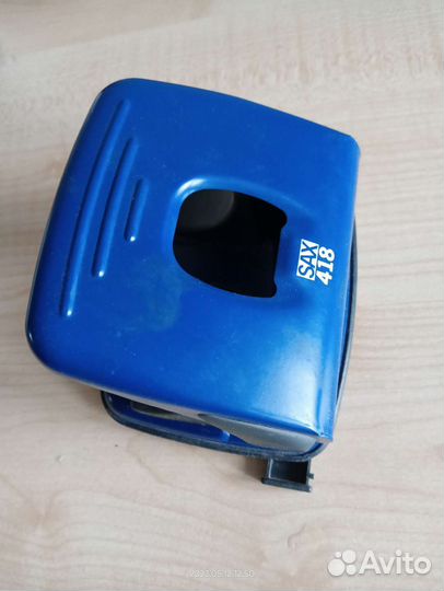 Дырокол на 50листов