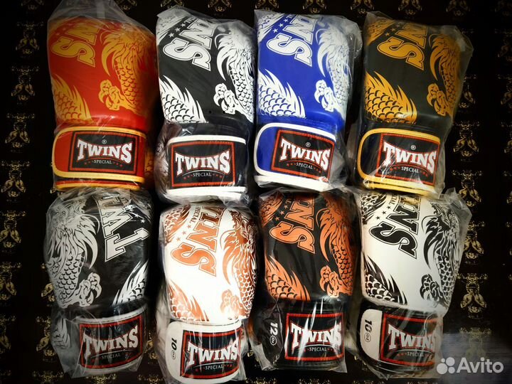 Боксерские перчатки Twins special