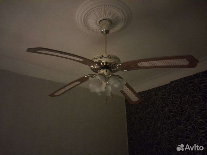 Вентилятор потолочный