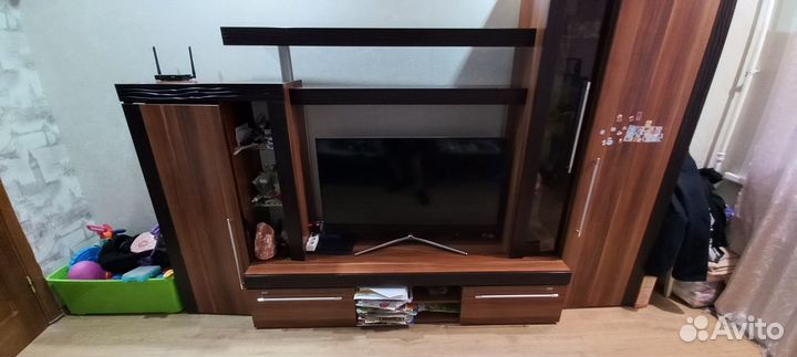 Стенка в гостиную бу