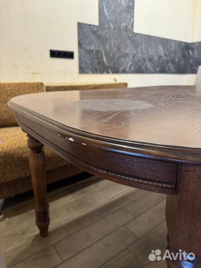 Стол овальный со стульями