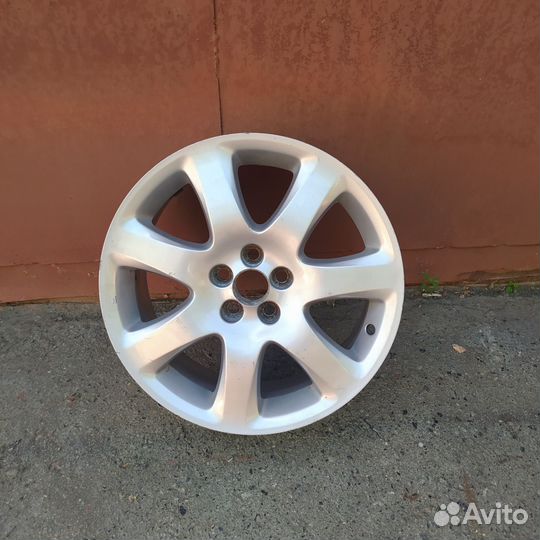 Диски на toyota avensis