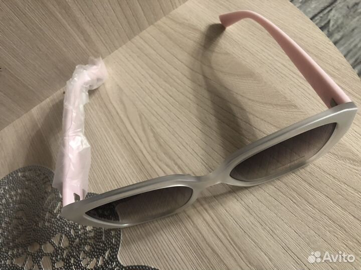 Солнцезащитные очки Mary Kay